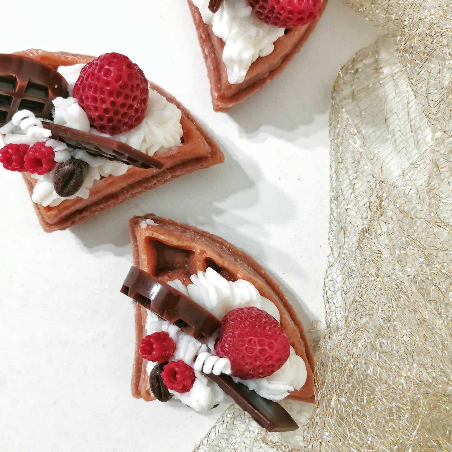 Crunchy cream waffle