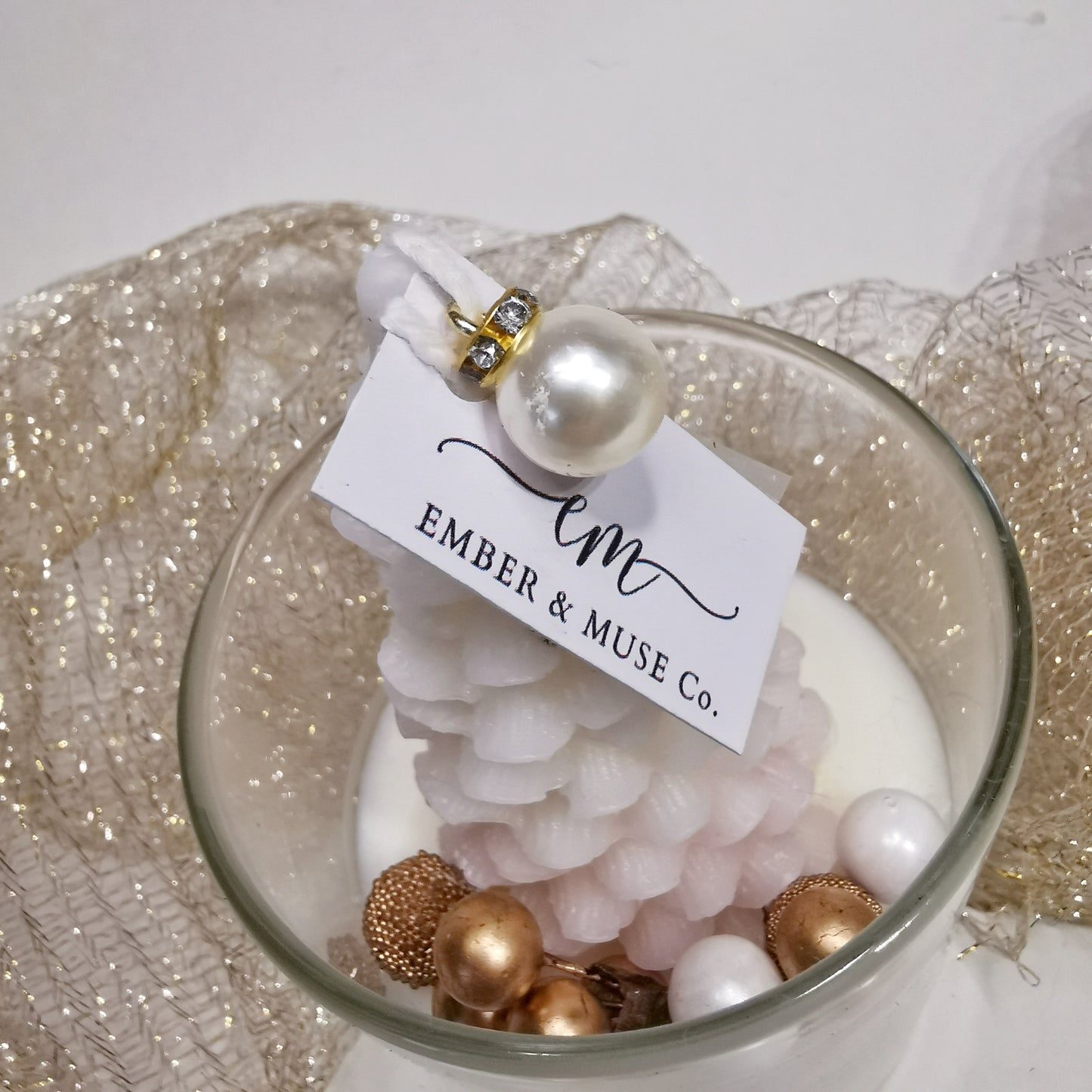 Gold under the christmas tree