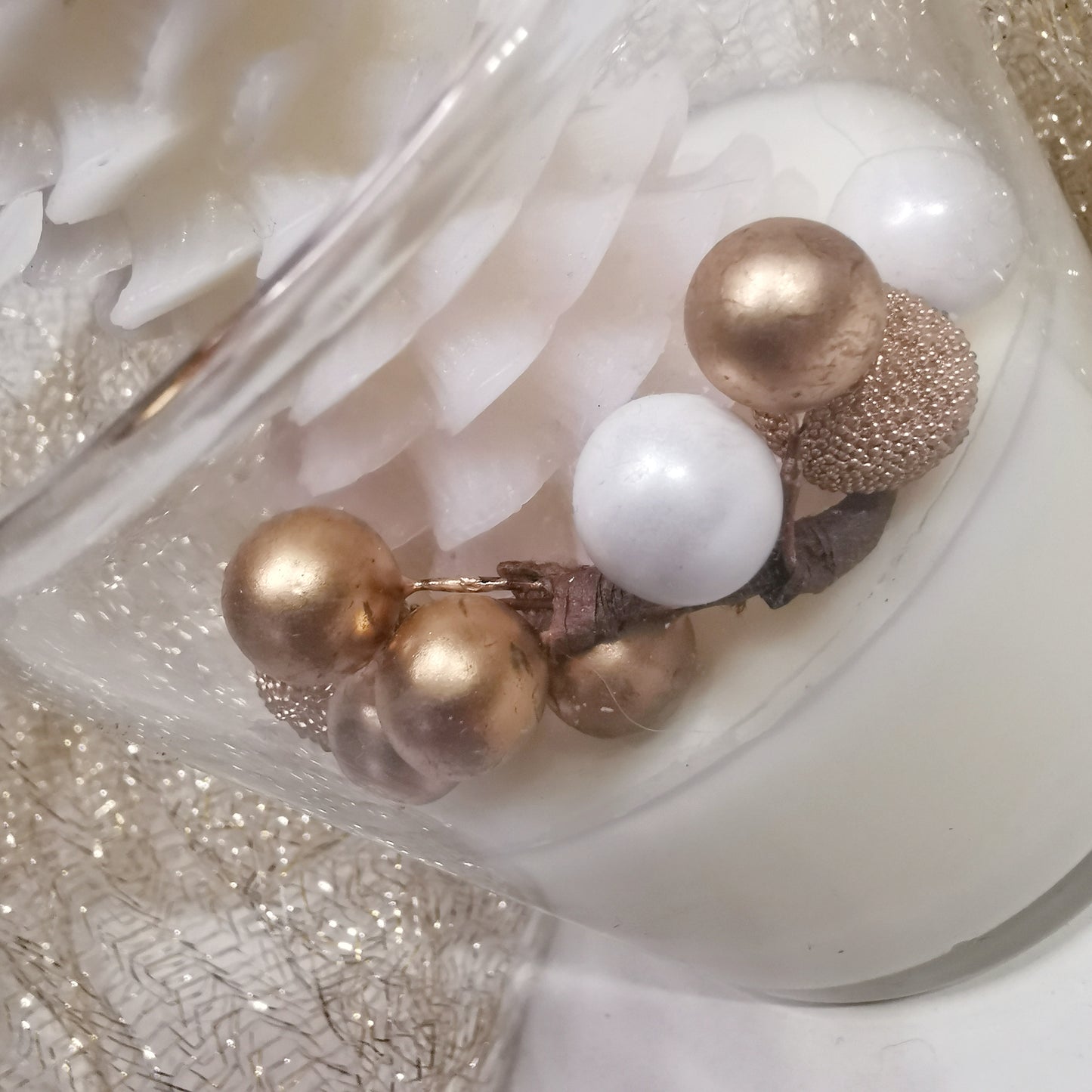 Gold under the christmas tree