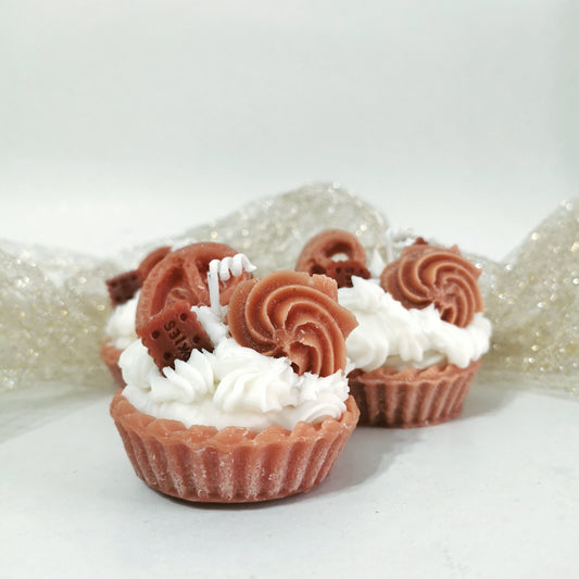 Biscuit fairy cupcake and cream