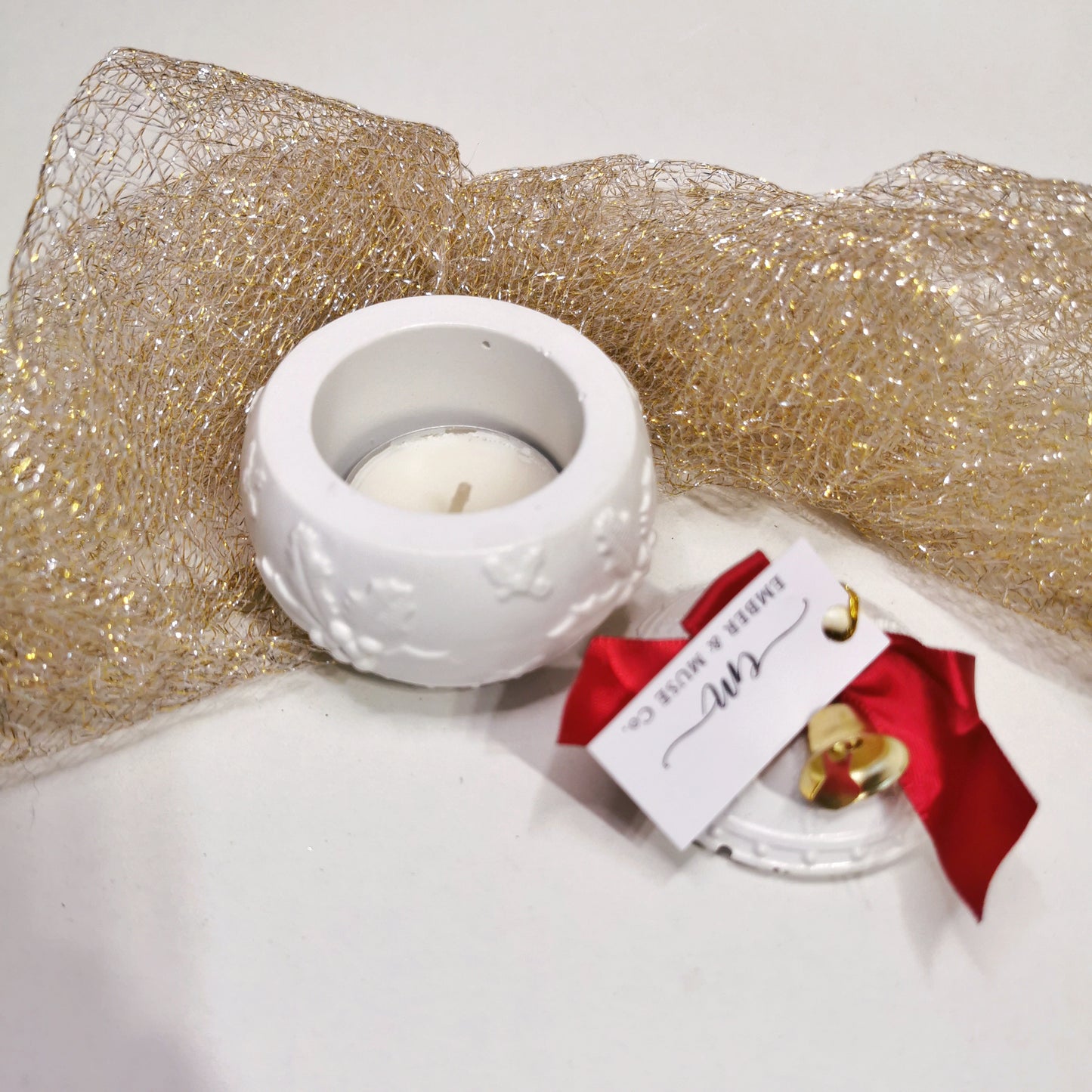 Magic christmas ball