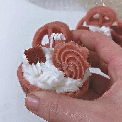 Biscuit fairy cupcake and cream
